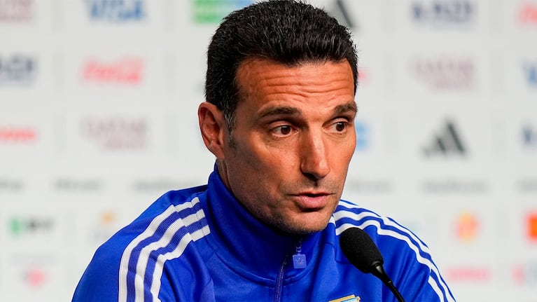 AP. Argentina head coach Lionel Scaloni speak during a news conference ahead of the World Cup final soccer match between Spain and Argentina in New York, Friday, July 17, 2026. (AP Photo/Stephanie Scarbrough)