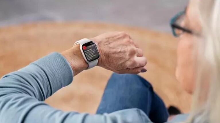 Apple desarrolla funciones para la salud cardíaca en sus smartwatches, como la estimación de la capacidad aeróbica