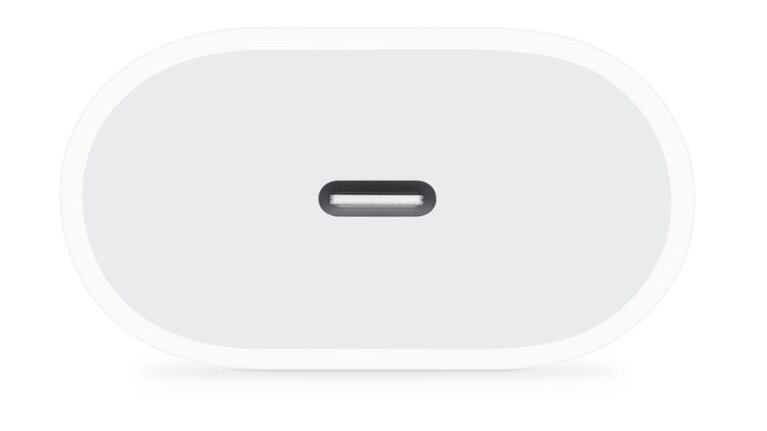 Apple prepara nuevos cargadores más rápidos y potentes y de tamaño más pequeño. Foto: DPA.