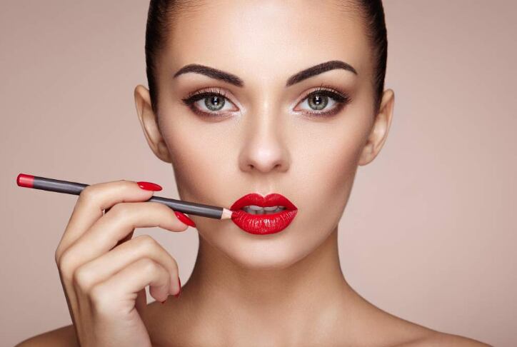 Aprendé cómo usar maquillaje a diario y no sufrir los efectos secundarios 