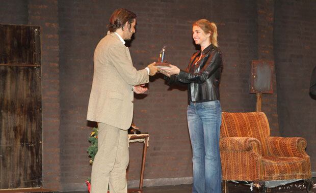 Araceli González sorprendió a Fabián Mazzei sobre el escenario (Foto: Faroni Producciones)