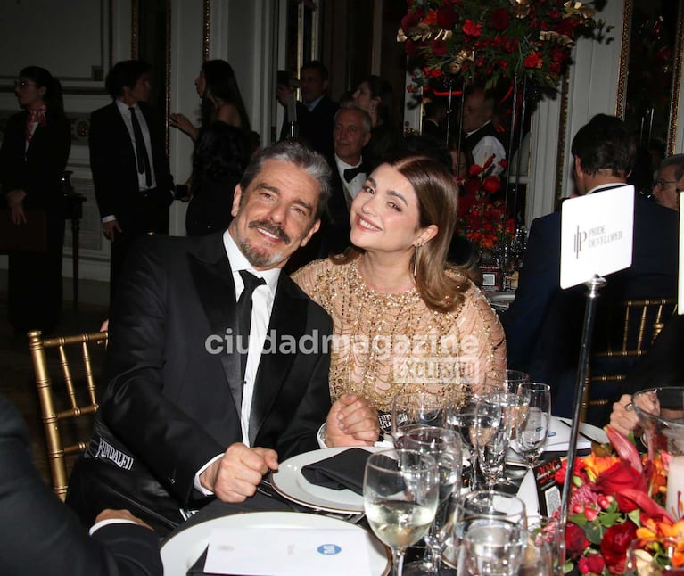 Araceli González y Fabián Mazzei (Foto: Movilpress)