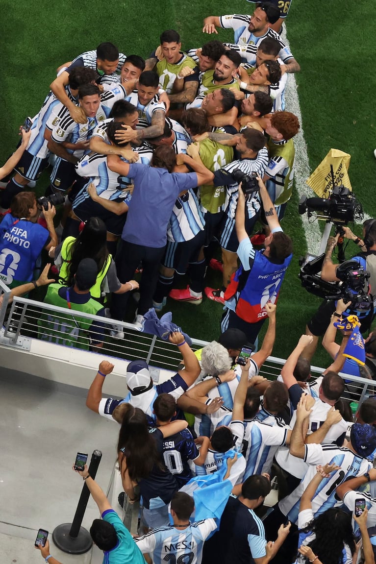 Argentina players and fans celebrate after Lionel Messi scored their second goal during the World Cup Group J soccer match between Argentina and Austria in Arlington, Texas, near Dallas, Monday, June 22, 2026. (AP Photo/Sam Hodde)