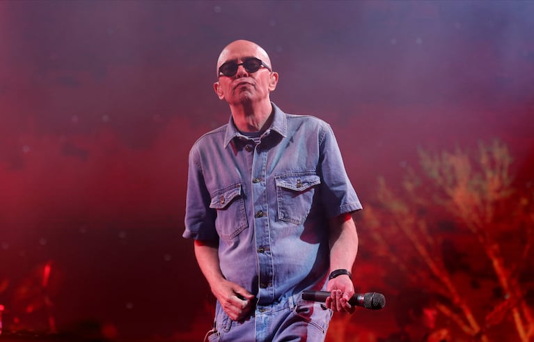 Argentine singer Carlos Alberto Solari, known as Indio Solari, performs in Olavarria, Buenos Aires province, Argentina, March 11, 2017. Solari died at the age of 77 on June 5, 2026, according to local media. REUTERS/Agustin Marcarian