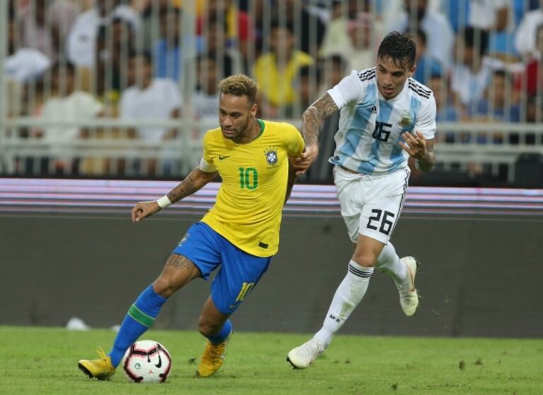 Aseguran que un exjugador de la Selección organizó un asado pese a la cuarentena: 22 vecinos tuvieron que aislarse