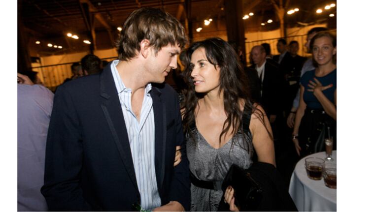 Ashton Kutcher desmintió sus infidelidades a través de Twitter  
