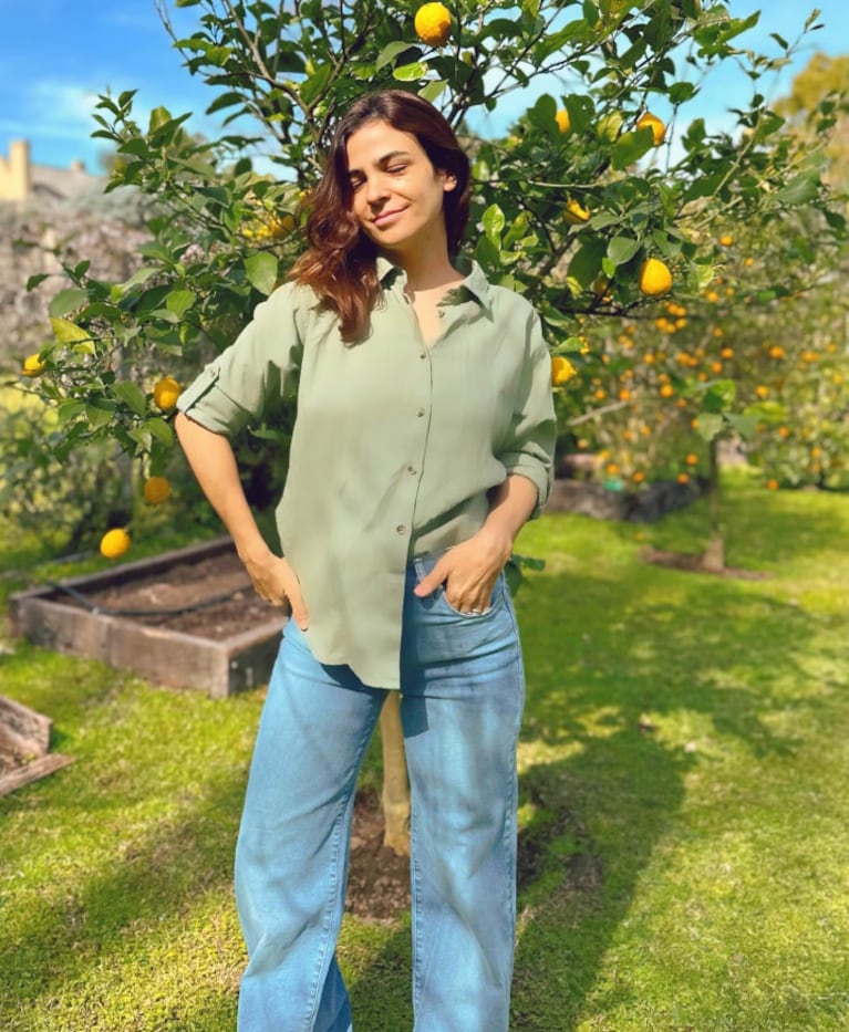 Así es la casa de Agustina Cherri: diseño moderno y contemporáneo, pileta budista y mucho verde | Créditos: Instagram @agustinacherriok