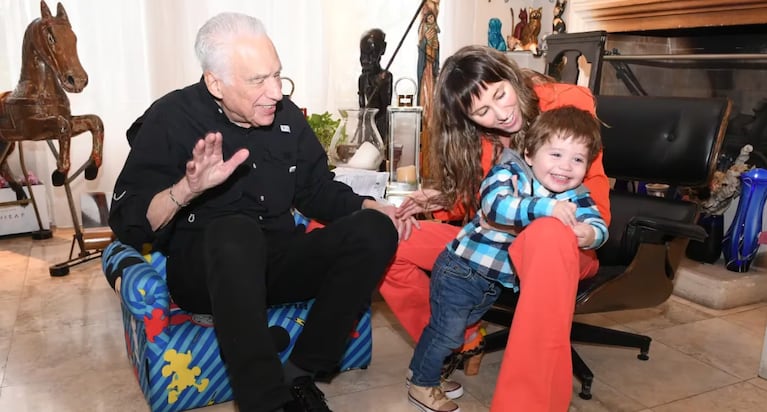 Así es la casa de Alberto Cormillot y Estefanía Pasquini: estilo clásico y colección de enanos de jardín | Créditos: Instagram @estefi_pasquini