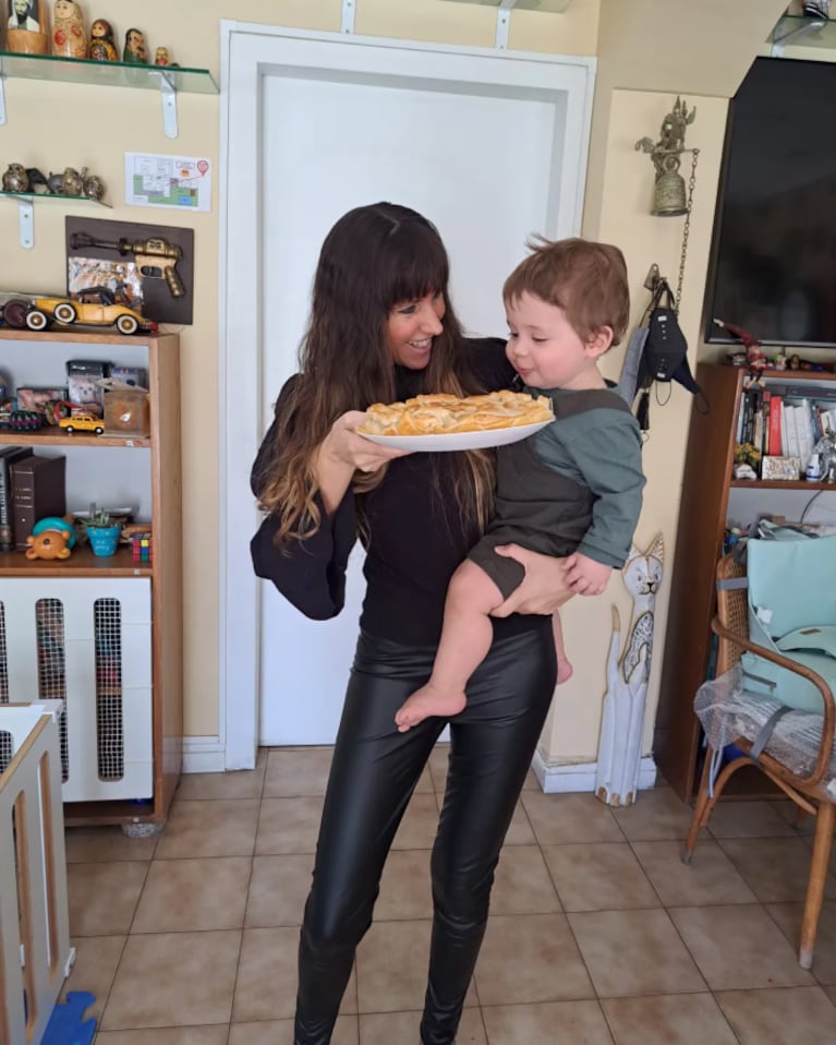 Así es la casa de Alberto Cormillot y Estefanía Pasquini: estilo clásico y colección de enanos de jardín | Créditos: Instagram @estefi_pasquini