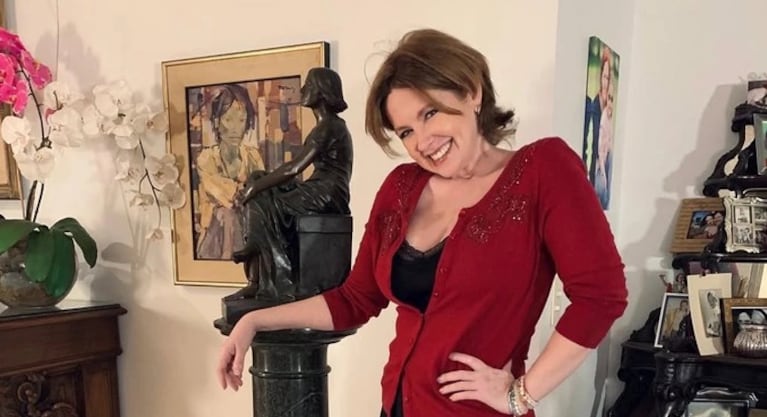 Así es la casa de Andrea Del Boca: diseño noventoso, esculturas de lujo y alfombras orientales | Créditos: Instagram @andreadelboca