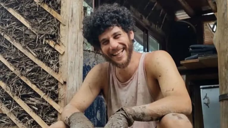 Así es la casa de barro que construyó Jerónimo, el hijo de Julián Weich. Crédito: instagram