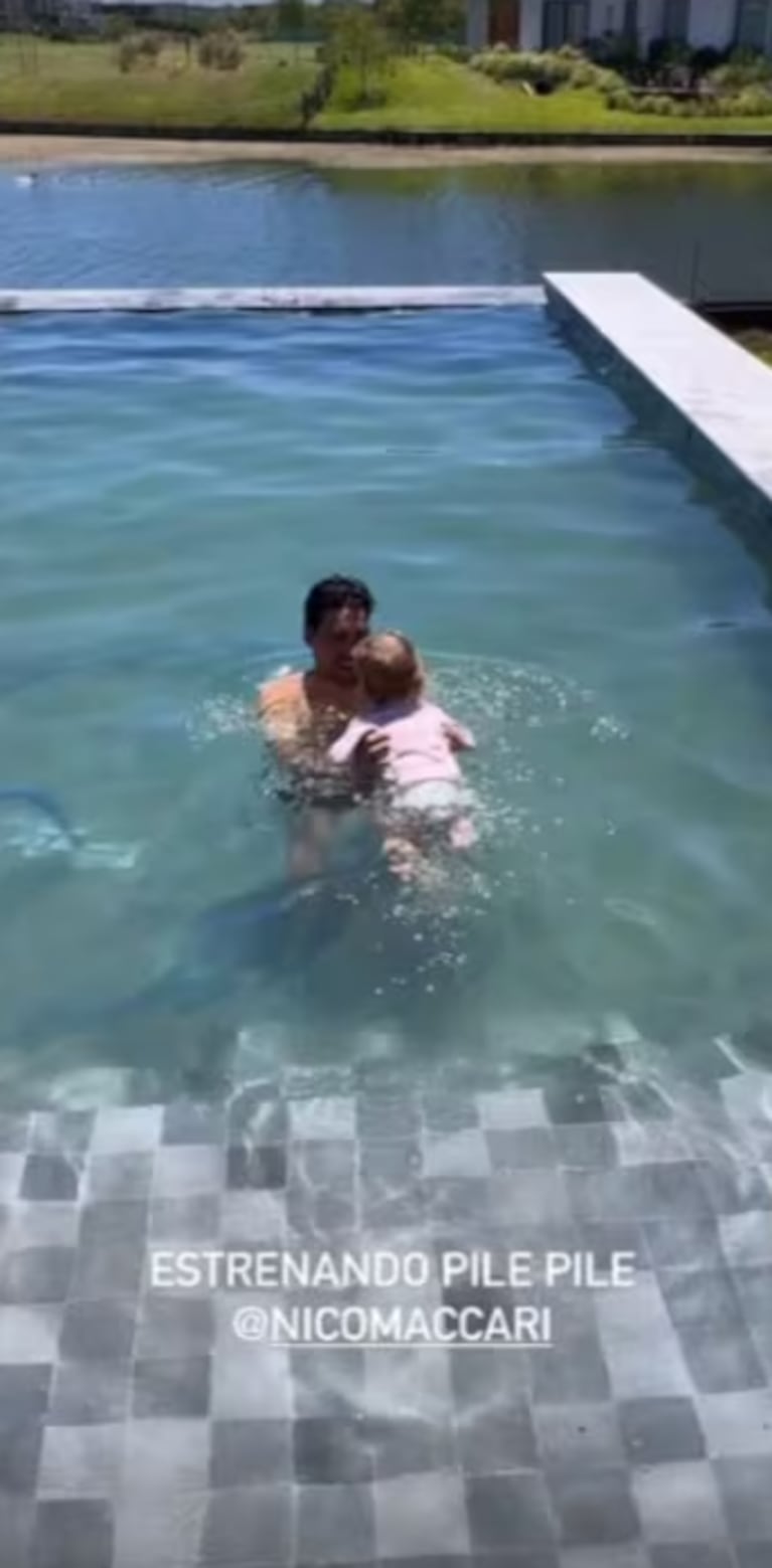 Así es la casa de Cande Ruggeri en Nordelta: luz natural, jardín de invierno y una imponente pileta | Créditos: Instagram @caleruggeri