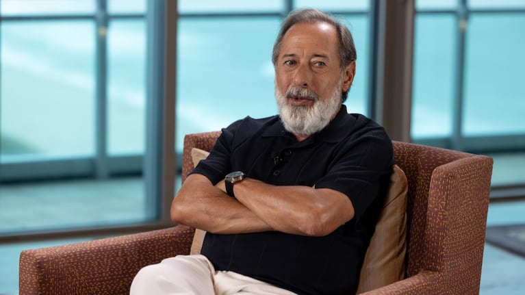 Así es la casa de Guillermo Francella: cocina de lujo, mucha luz natural y estilos variados. Imagen subida a Internet por eltrecetv.