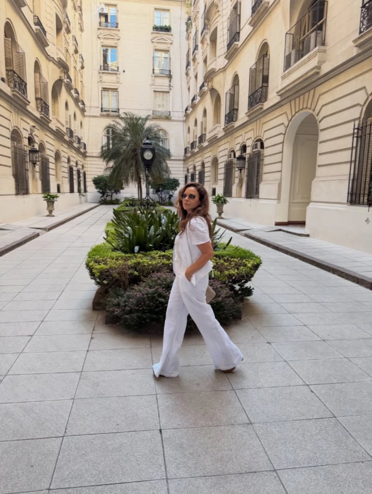 Así es la casa de Julieta Ortega en Buenos Aires: calidez y minimalismo | Créditos: Instagram @petijotao