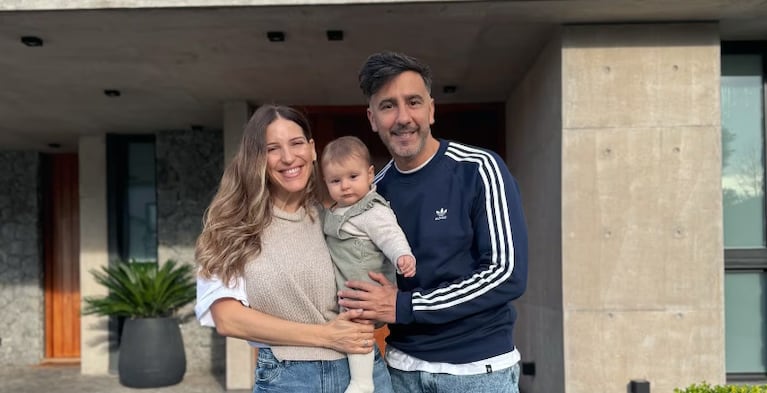 Así es la casa de Macarena Rinaldi y Federico Hoppe: calidez, detalles únicos y mucha luz natural | Créditos: Instagram @macarinaldiok