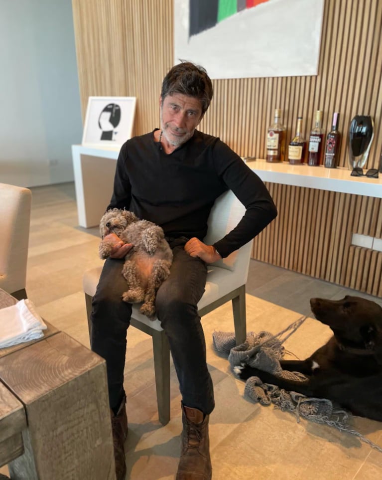 Así es la casa de Nicolás Repetto y Florencia Raggi: diseño rústico, piedras, madera y mucha naturaleza | Créditos: Instagram @florraggi