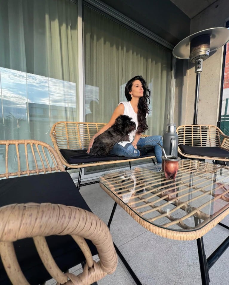 Así es la casa de Silvina Escudero: luz natural, mucho verde y un gran vestidor | Créditos: Instagram @escuderosilvina