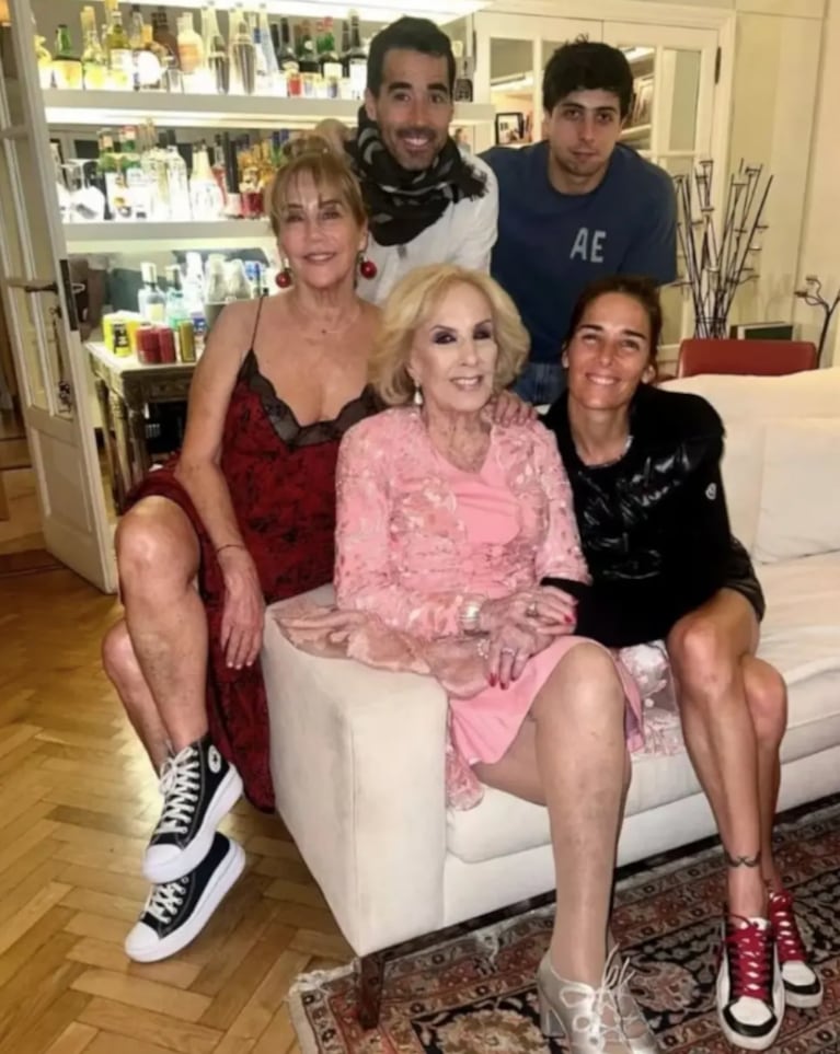 Así es la mansión de Marcela Tinayre en Barrio Parque: estilo francés, fachada señorial y mucha luz natural | Créditos: Instagram @paparazzi
