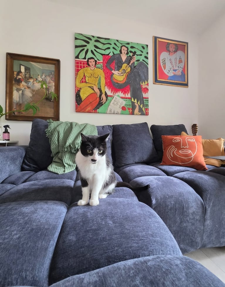 Así es la moderna casa de Rochi Igarzábal: arte, plantas y una renovación con estilo (Fotos de Instagram)