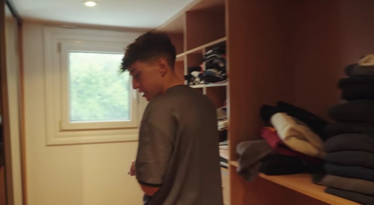 Así es la nueva casa de Mernuel, Bauleti y Moski: ambientes amplios, vestidores y jacuzzi | Créditos: Captura YouTube Mernuel