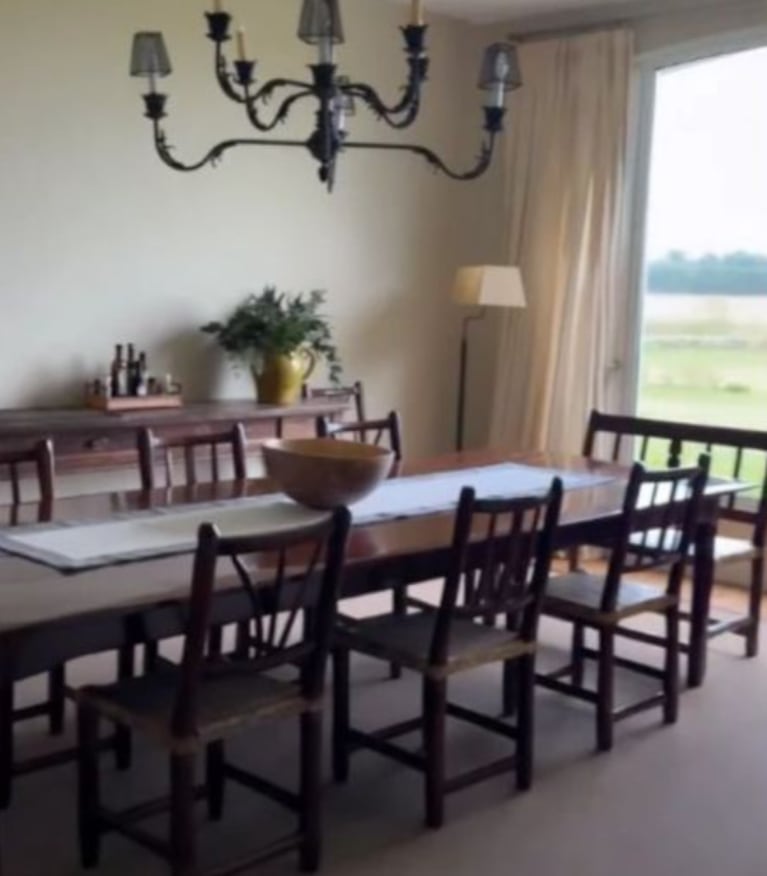 Así es la nueva casa del Dibu Martínez en Mar del Plata: inspirada en Inglaterra y diseñada por Mandinha | Créditos: Instagram @mandinha_martinez_