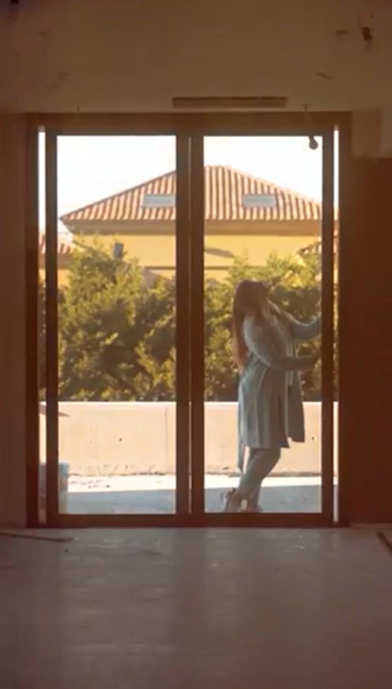Así es por dentro la casa de dos pisos que Fede Hoppe y Macarena Rinaldi están construyendo: las fotos