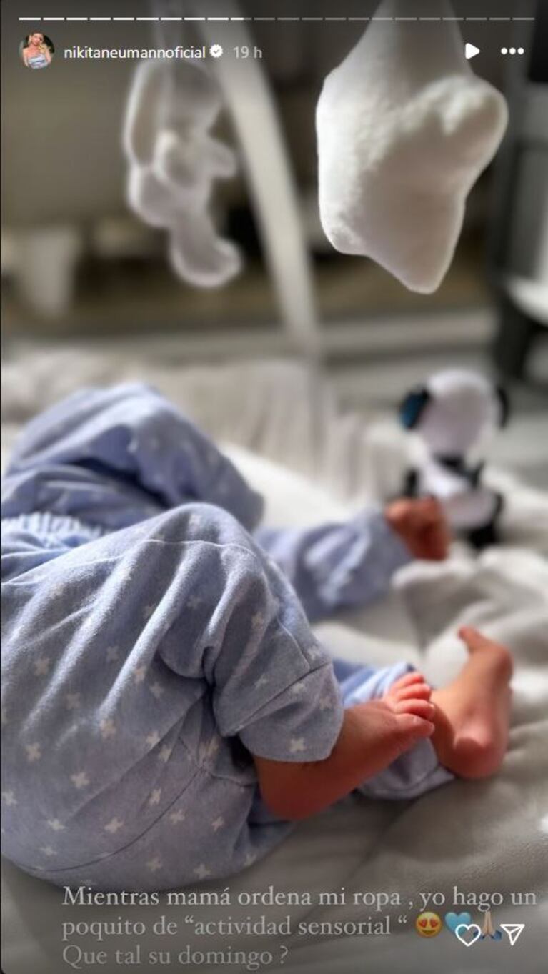 Así espía Nicole Neumann a sus hijas mientras cuidan a su hermanito recién nacido: “Fanática del control”