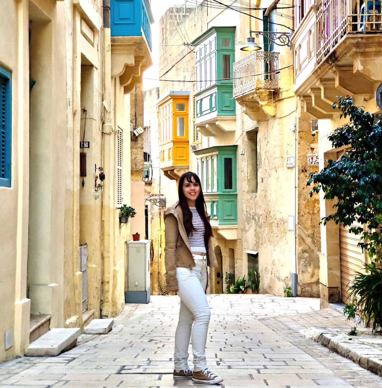 Así está hoy Calu, la hija de Christian Sancho: vive en Malta y estudia Ingeniería Química. Crédito: Instagram