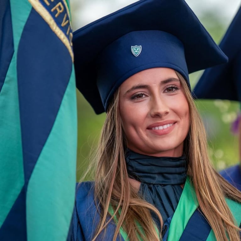 Así está hoy Francesca, la hija mayor de Sebastián Estevanez e Ivana Saccani | Créditos: Instagram @ivanasaccani