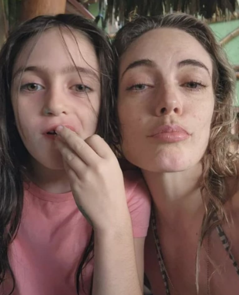 Así está hoy Gina, la hija de Emilia Attias y el Turco Naim: las fotos más lindas en familia