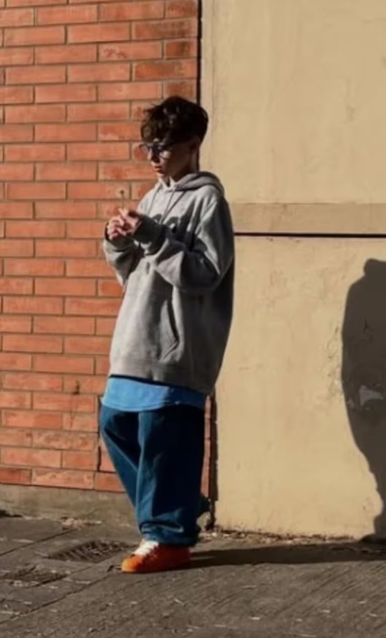 Así está hoy Luis, el hijo de Esteban Lamothe y Julieta Zylberberg: baja exposición y una crianza compartida | Créditos: Instagram