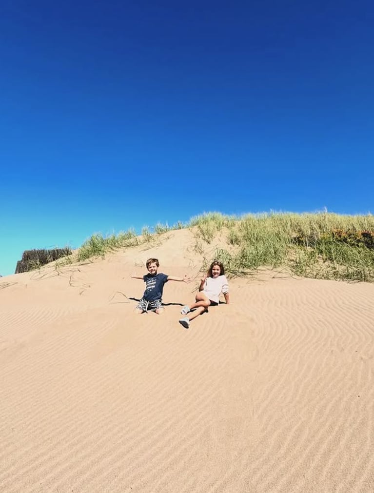 Así están Juana y Otto, los hijos de Marcela y Fernando. Foto: IG | m.klooster