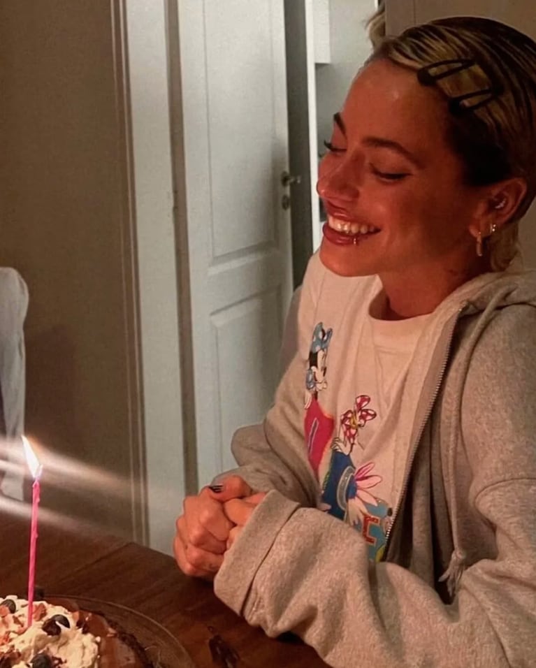 Así fue el íntimo festejo de Tini Stoessel por sus 27 años: las fotos de la fiesta 