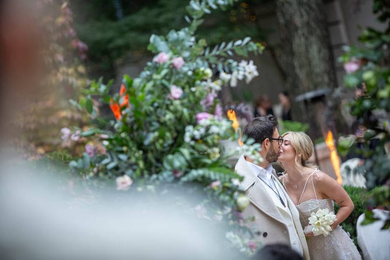 Así fue la boda de Jesica Cirio y Elías Piccirillo por dentro: la intimidad de la ceremonia, en fotos y video