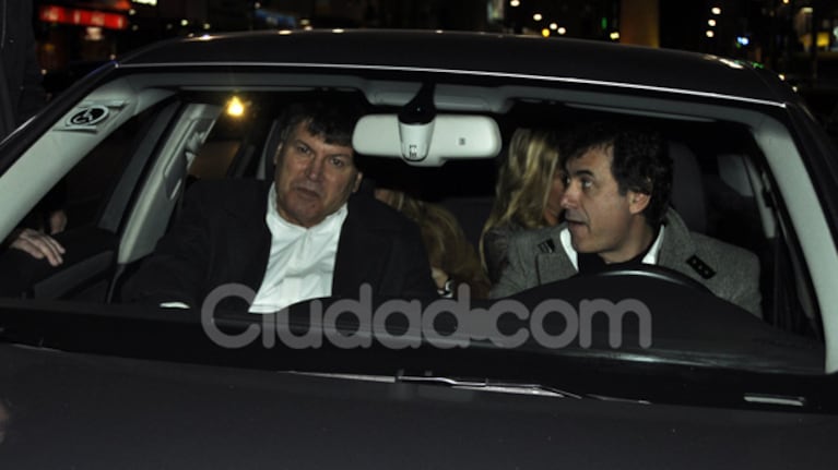 Así fue la llegada de Carlín al teatro. (Foto: Jennifer Rubio)