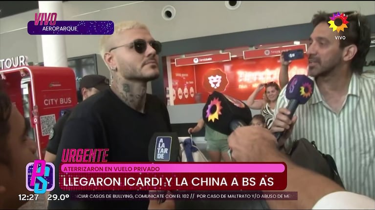 Así fue la llegada de Mauro Icardi con la China Suárez a la Argentina antes de reencontrarse con sus hijas. Foto: Captura (eltrece)
