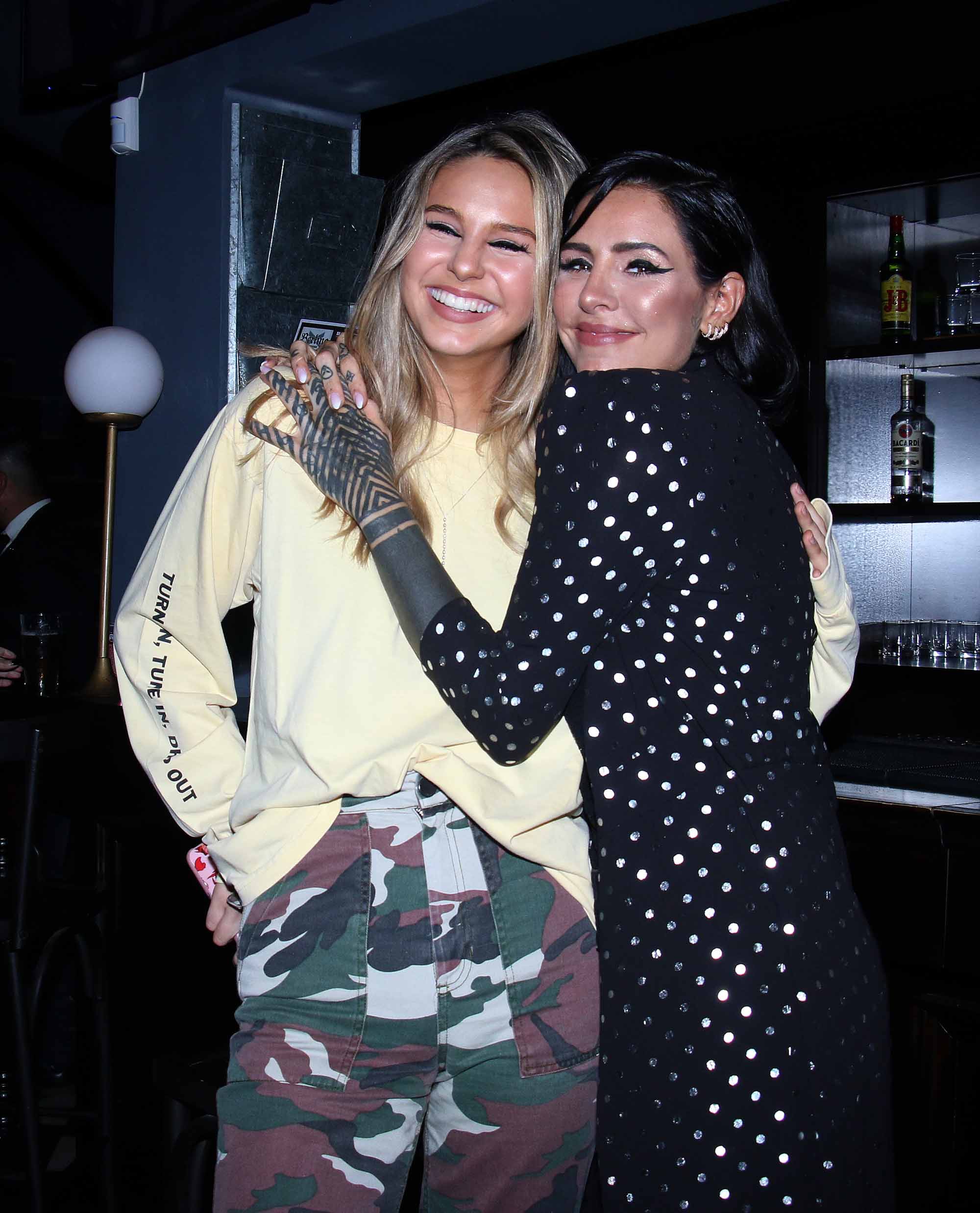 Así fue  la presentación del primer disco de Cande Tinelli. (Foto: Movilpress)