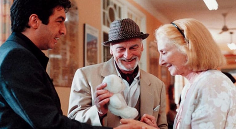 Así fue la última entrevista a Héctor Alterio: el teatro, el exilio, la poesía y el amor por sus hijos