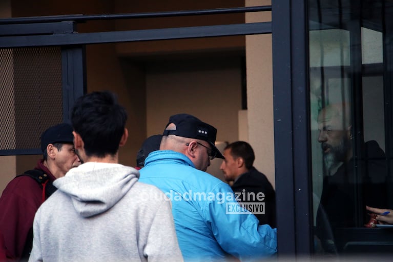 Así llegaba la policía a la casa de Wanda Nara