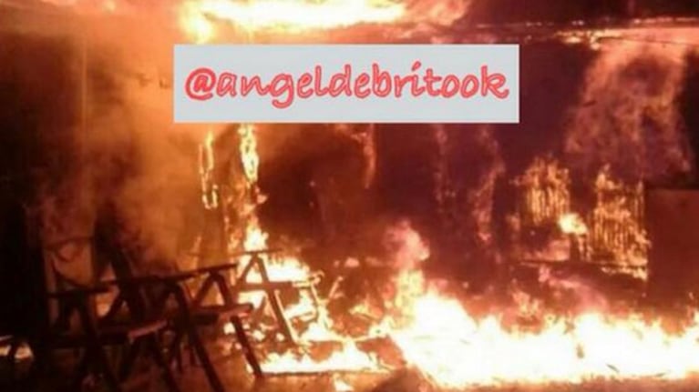 Así quedó la casa de Don Diego Maradona, tras el incendio. (Foto: @AngelDeBritoOk)