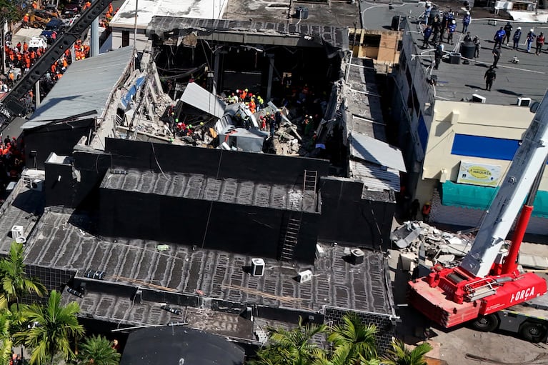 Así quedó la discoteca Jet Set tras el derrumbe. REUTERS/Erika Santelices