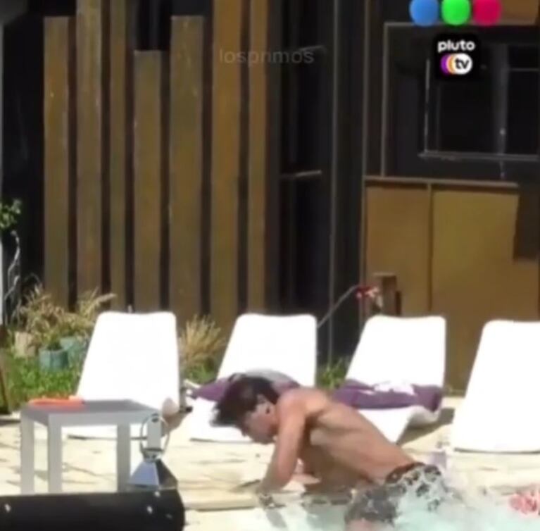 Así se cayó Marcos de Gran Hermano cuando quiso entrar a la piscina: "Casi me mato"