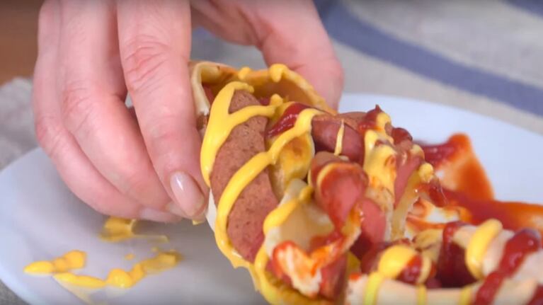 Así se hace una trenza de salchicha envuelta: una irresistible combinación de sabor y placer