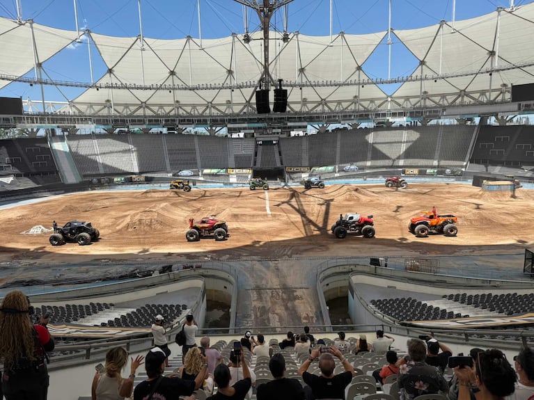 Así se ve el espectáculo de Monster Jam desde las tribunas (Foto: Hernán Khatchadourian)