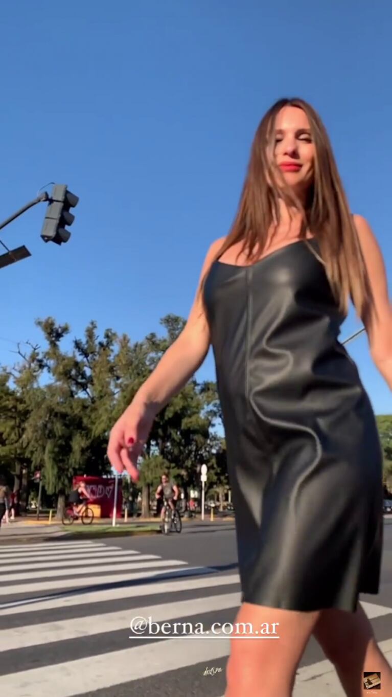¡Asomó la pancita! Las fotos y el video de Pampita luciendo su embarazo de cinco meses
