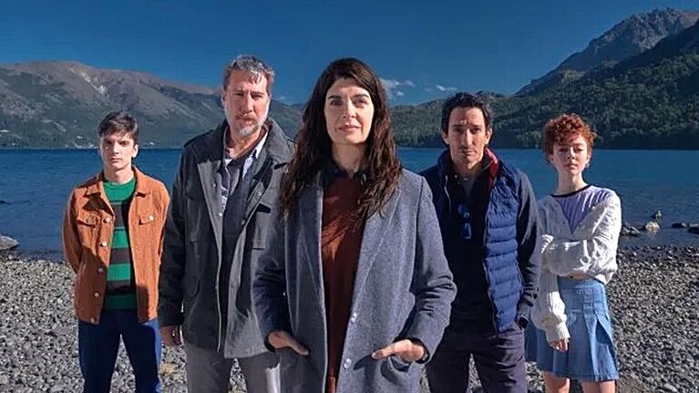 'Atrapados', la miniserie argentina de Netflix filmada en Bariloche, cuenta con un gran elenco. Foto: Netflix