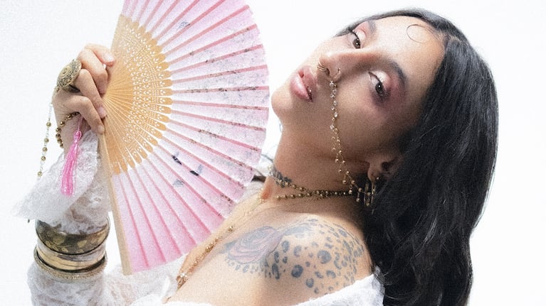 Aura Bae presenta su nuevo álbum “Hikaru no Hana: relatos de amor” y abre una nueva etapa internacional