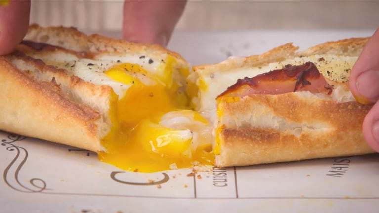 Baguettes rellenas con huevo frito, energía para arrancar el día. Foto: Cucinare TV