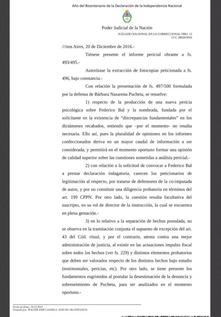 Barbie Vélez, entre el presente cerca de un futbolista (en un cine) y el pasado en manos de la Justicia