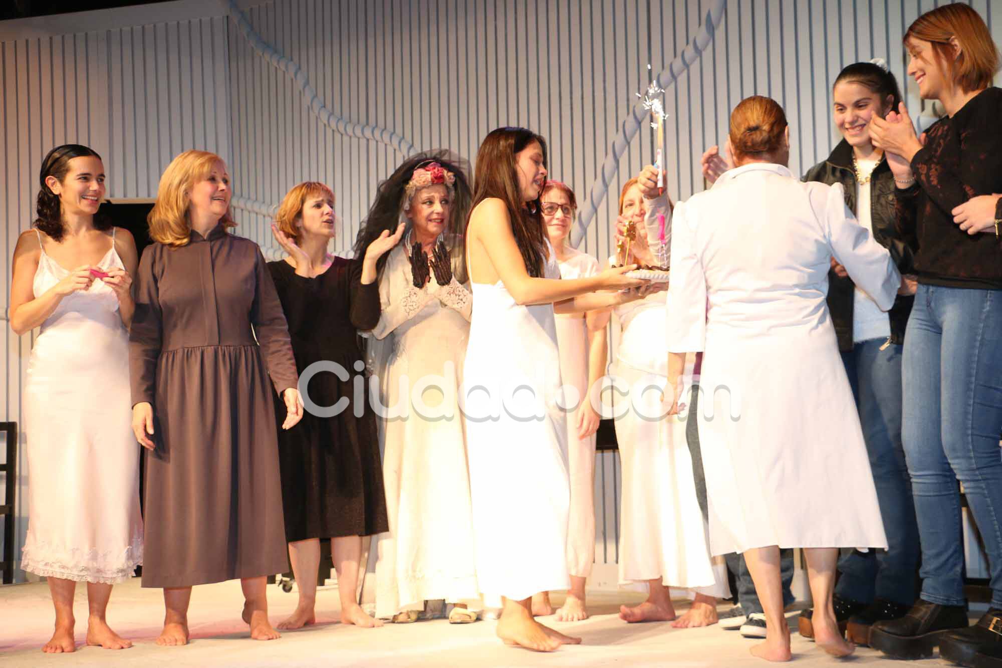 Barbie Vélez festejó su cumple sobre el escenario (Foto: Movilpress)